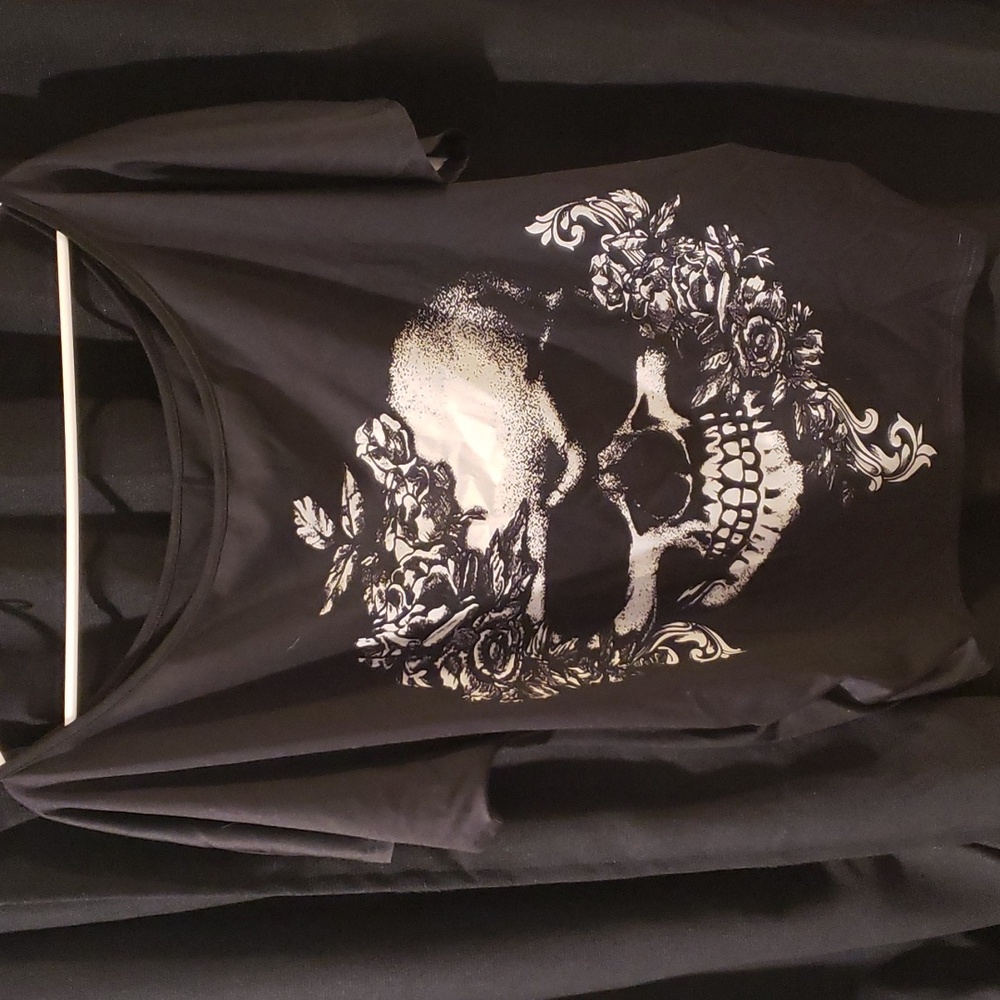 "Longing For Evil" Top black by Black Premium by EMP (USED)